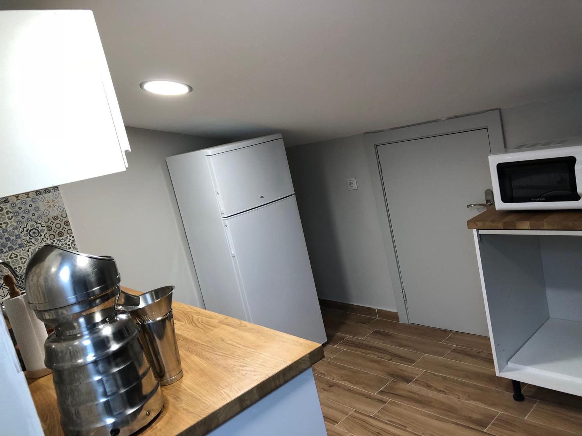 Habitacion Con Cocina Y Bano Bilbao Exterior photo